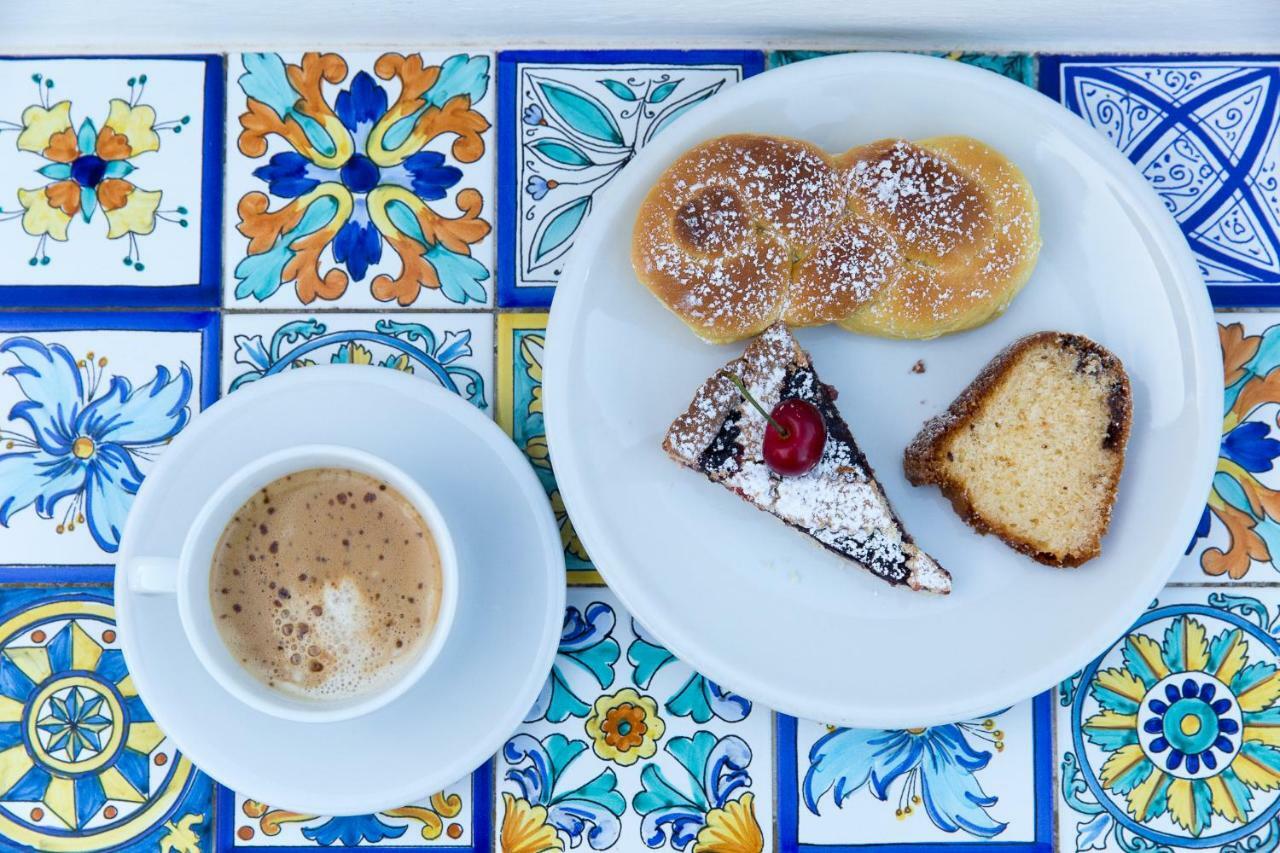Diana Brown B&B Affittacamere Lipari  Bagian luar foto